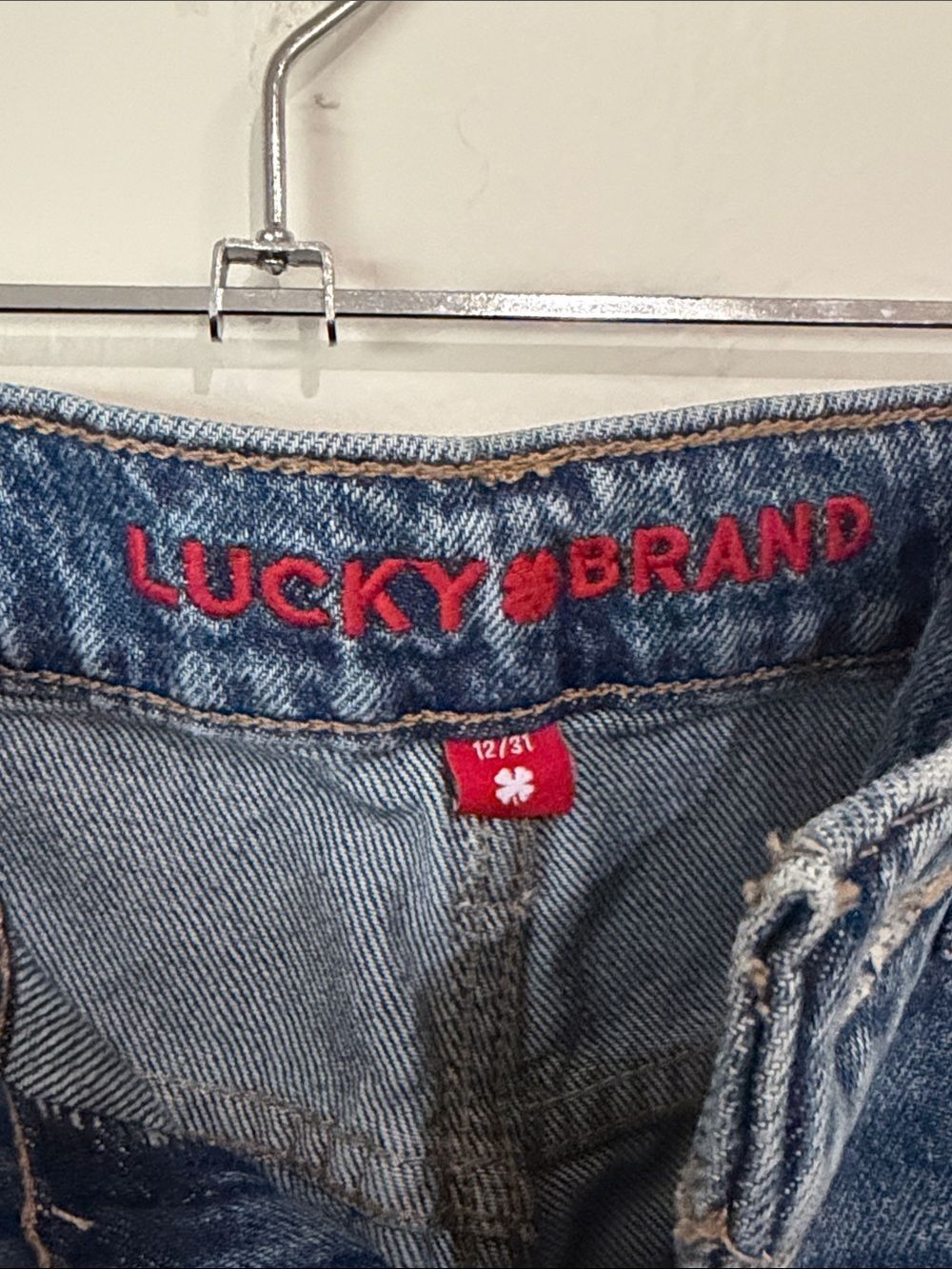 Lucky Brand - 90s Loose High Rise Crop - Picture 3 of 5